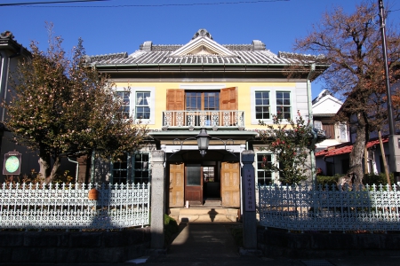 田中銀行大樓 舊田中銀行土牆倉庫